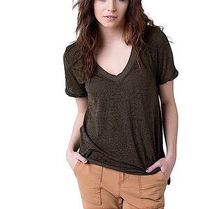 WE THE FREE x FREE PEOPLE: Pearls V-Neck T-Shirt -Size Medium